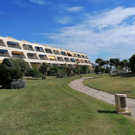 40M With Terrace In A Residence With Pool Le Grau-du-Roi Buitenkant foto